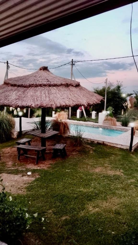 El Rincon De Jose Luis - Cabanas Y Restaurante Tanti Exterior photo